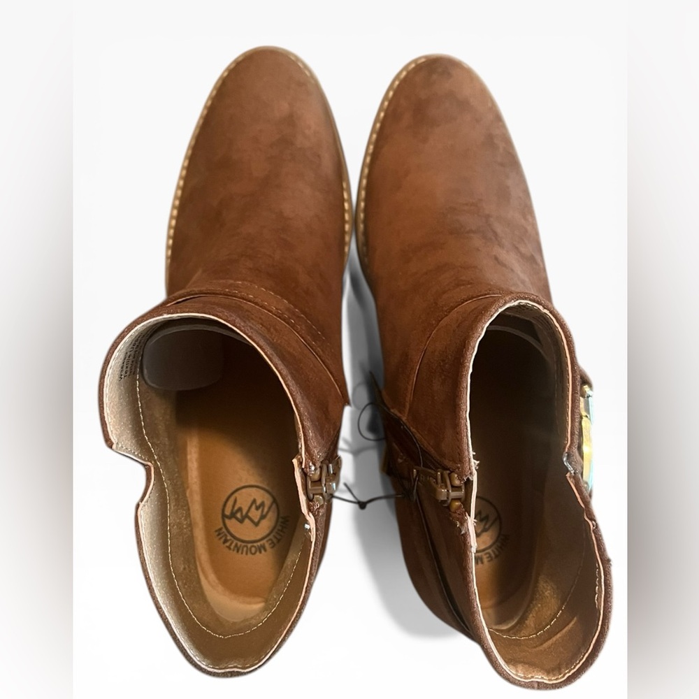 White Mountain Ankle Boots - Picture 4 of 6